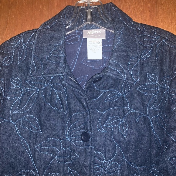 Women’s M BLAIR Dark Denim Quilted Jacket Polyester Filled Button Up EXC TRENDY - Picture 6 of 9